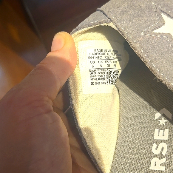 Converse slides - Picture 9 of 9